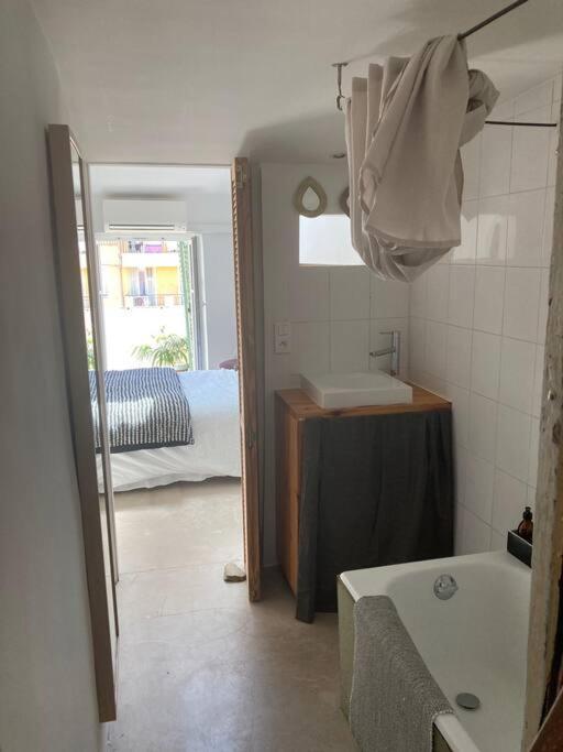 Charmant Deux Pieces Dans Le Quartier Du Port Nizza Exterior foto
